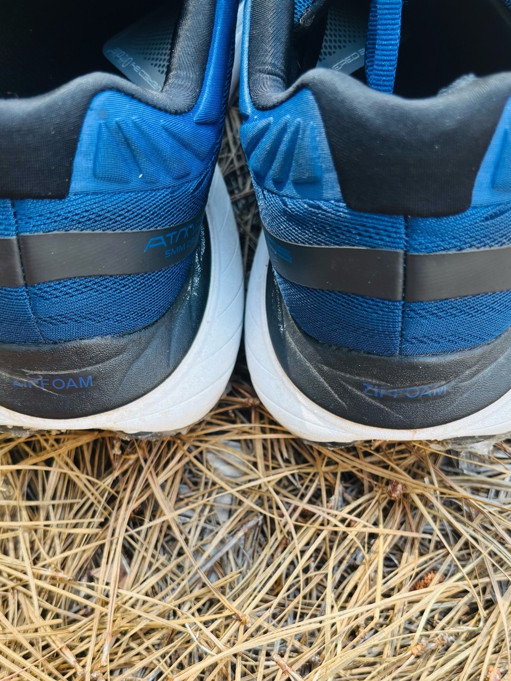Topo Atmos Men’s Athletic Running Shoes in Blue and white- Lightweight size 11 - Picture 6 of 13